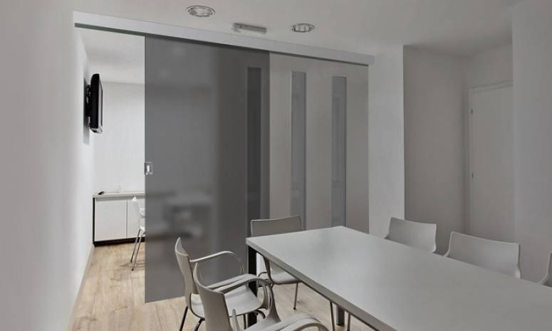 SYSTEM PRZESUWNY SZKLANY